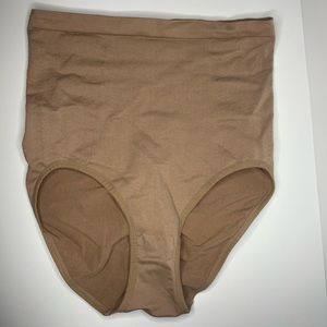 2 Pair Nude IZOD Shapewear with booty contour (XL)